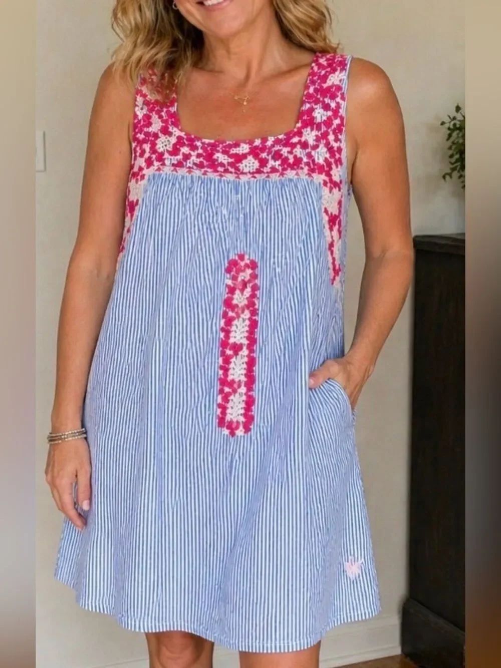 J. Marie Floral Embroidered Dress Sz medium